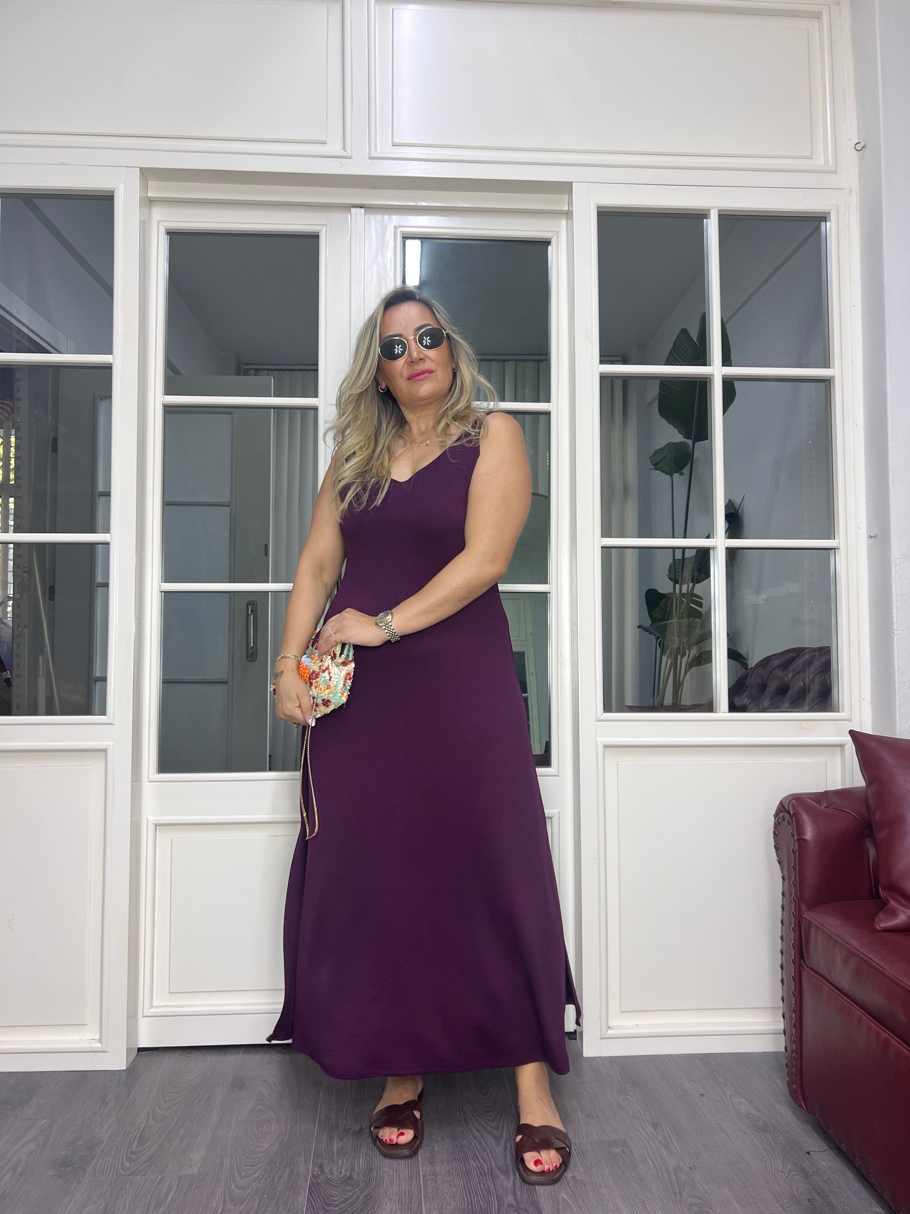 A02618 bordo askılı likralı yırtmaçlı elbise